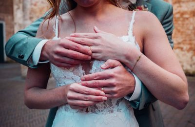 Het verhaal van de bruiloft van Roelof & Kyra in Oosterhout – Charléne Bartels